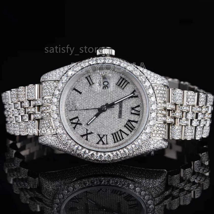 Vittguld Iced Out Moissanite Diamond Watch med högkvalitativ VVS D Clarity Diamond grossistpris från indisk leverantör