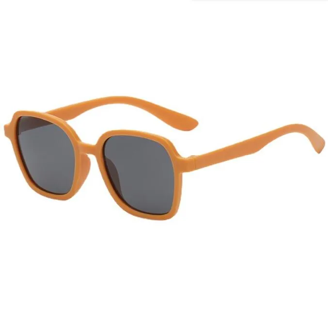 Nouveau enfant lunettes de soleil colorées bébé extérieur street snap mode lunettes de soleil uv protection plage de soleil