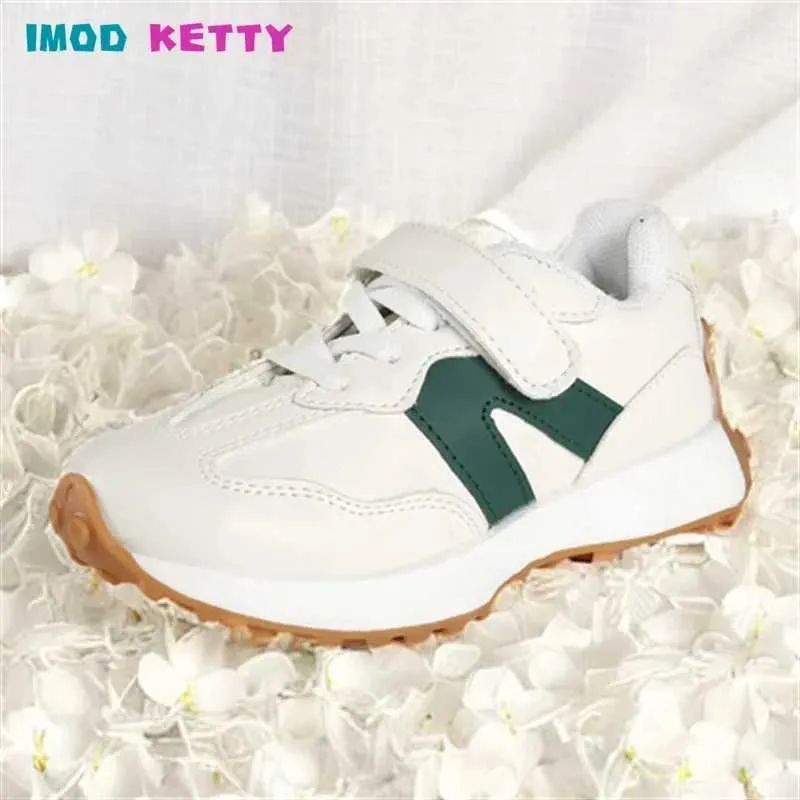 Sneakers Childrens shoes for boys in 2023 fashionable new girls soft sports running childrens tablets casual babies and outdoor young children d240515