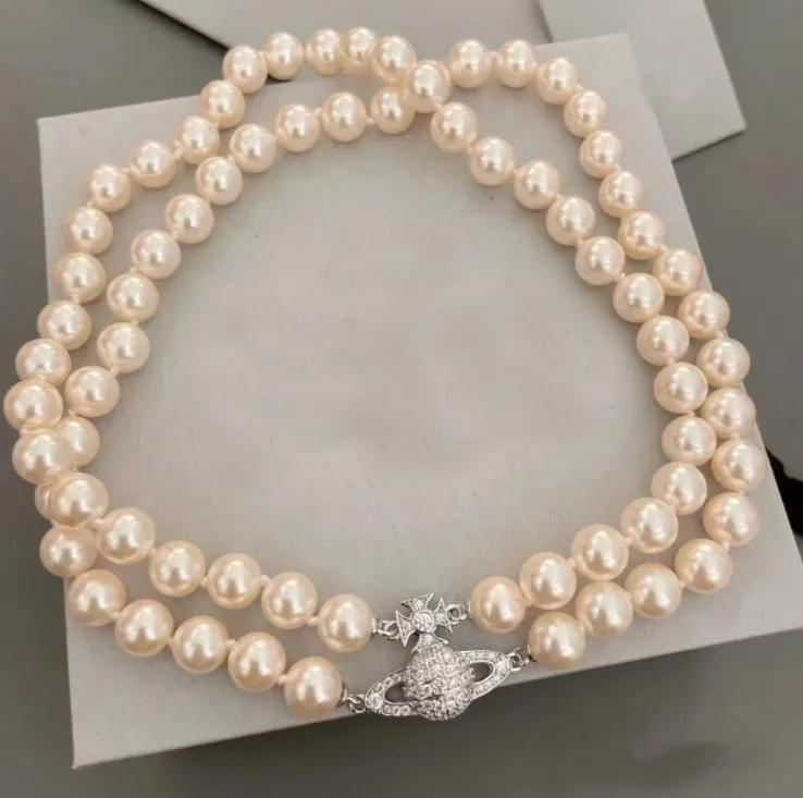 Designer Pearl Chokers Halsband Luxury Women Fashion Jewelry Metal Pearl Necklace Gold Necklace Exquisite Accessories Festliga utsökta gåvor Top
