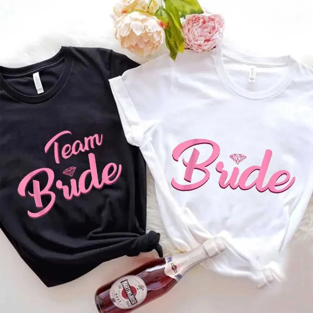 Men's T-Shirts Women Team Bride T Shirts Bachelorette Wedding Hen Do Party Tshirts Bridesmaid Proposal Gift Top Bridal Shower Squad Ts Shirt T240515