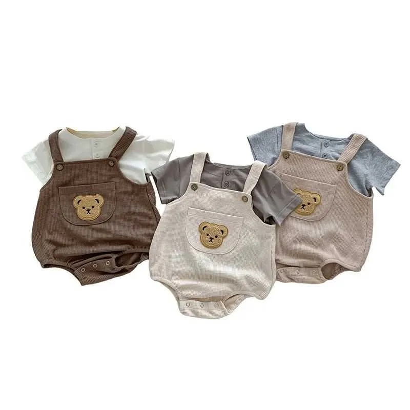 Overalls Summer baby clothing set suitable for girls boys jumpsuits T-shirts newborn jumpsuits cartoon bear jackets and childrens clothing d240515