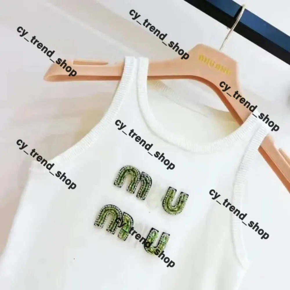 MIU Wysokiej jakości luksusowa moda projektant damskich kobiet seksowna kantar impreza top zbiornikowy wiosna letnia backless thirt mui mui koszulka miumiuss tshirt 400