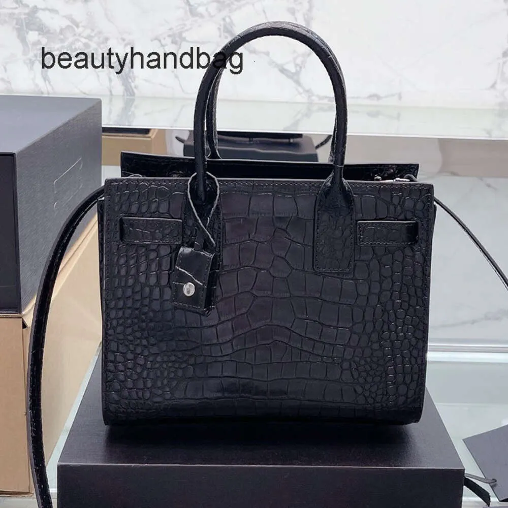 DHgate.com:Black Calfskin Y-Shaped Tote Bag with Lock Hasp DHgate.com:Black Calfskin Y-Shaped Tote Bag with Lock Hasp