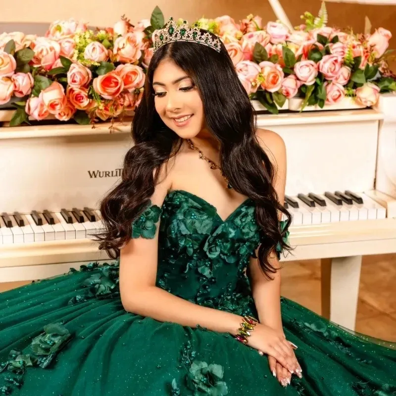 Emerald Green Glitter Quinceanera Green Wedding Dress with 3D Flower Design, Pearls, and Ball Gown for Junior Girls' Birthday Party - Vestidos de 15