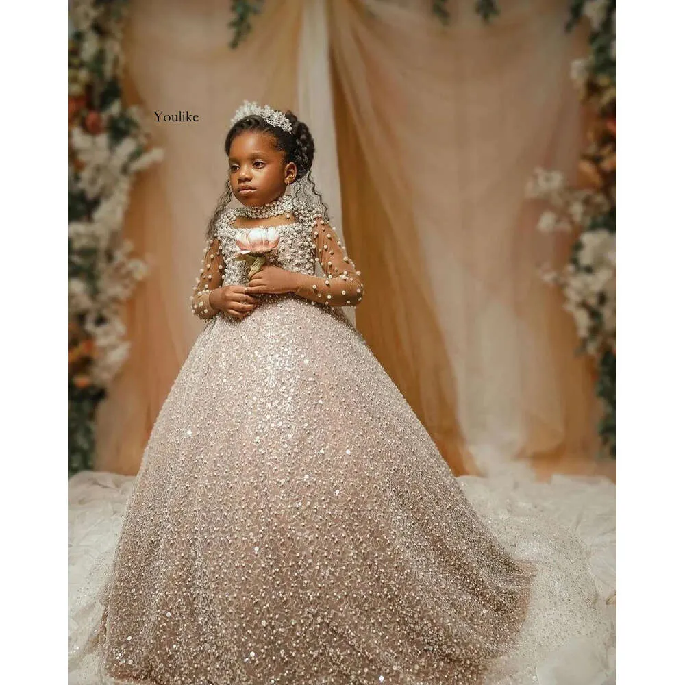 Flower Luxurious 2022 Girl Dresses Sequined Lace Pearls High Neck Long Sleeves Champagne Sequins Ball Gown Tutu Lilttle Kids Birthday Pageant Weddding Gowns S S 0515