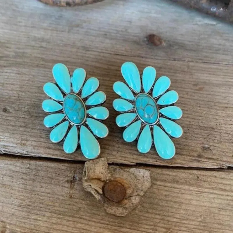 Stud Earrings CONCH Western Concho Stone White Or Turquoise Colored Flower Boho Bohemian Women's Jewelry Accessor