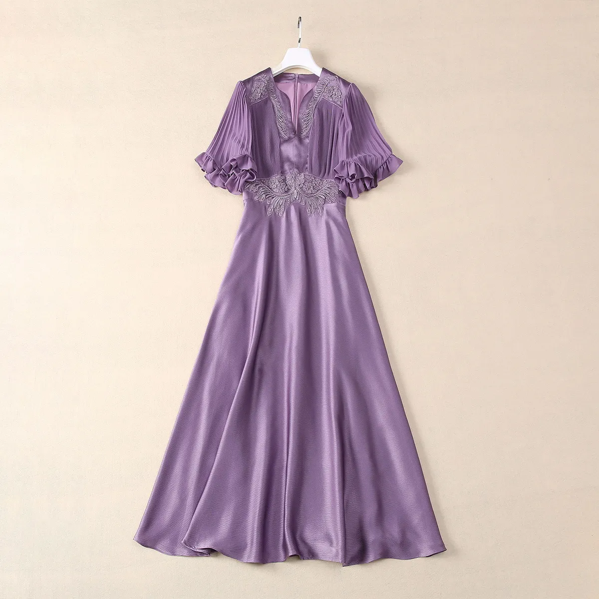 2024 Summer Purple Solid Color Satin Beaded Dress Short Sleeve V-Neck Pleated Midi Casual Dresses S4W140509