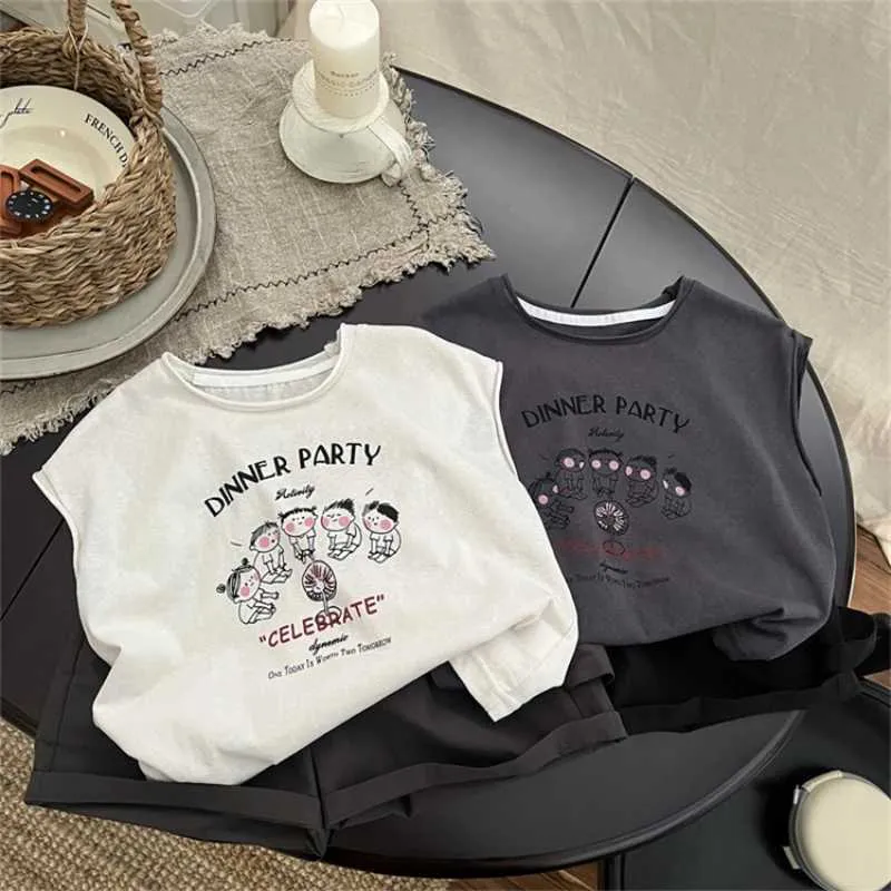 Vest baby pojkar ärmlös tank topp 2024 sommar barns topp t-shirt barn tecknad tryck tank topp 1-6 år gamla barnkläder koreanl240502