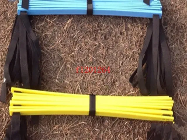 Ausrüstung kostenloser Versand 5m (16,5 Fuß) 9 Rungen Fußballtraining Speed Agility Leiter + Carry Bag Outdoor Training Fitness Equipment Leiter