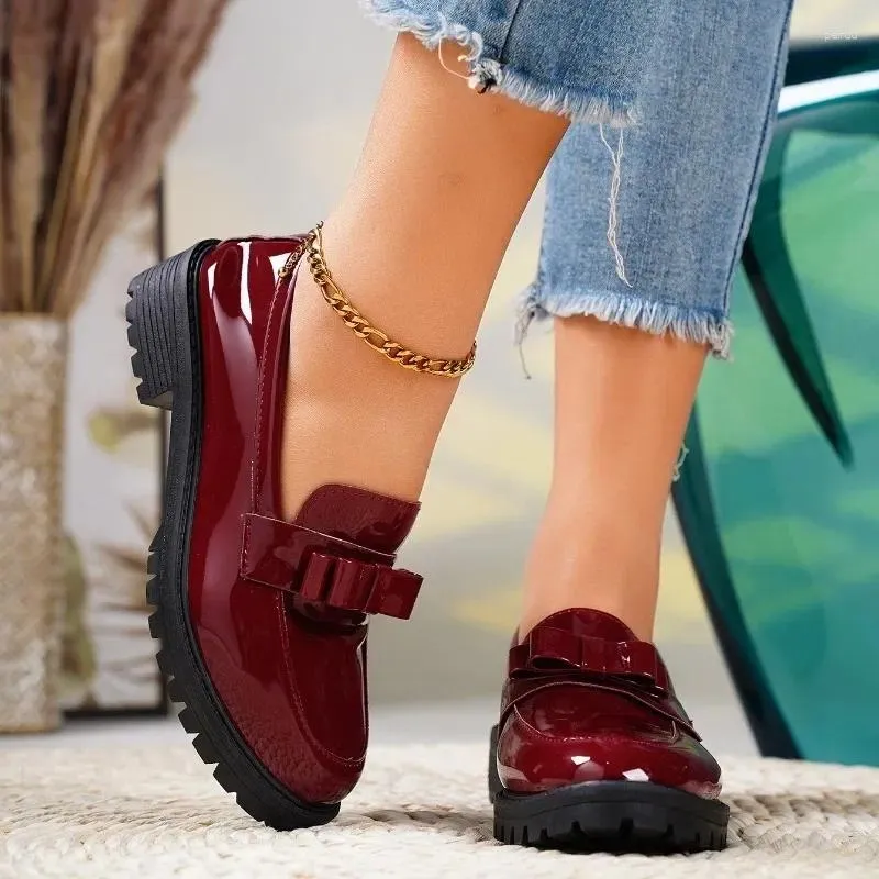 Burgundy shoes women online