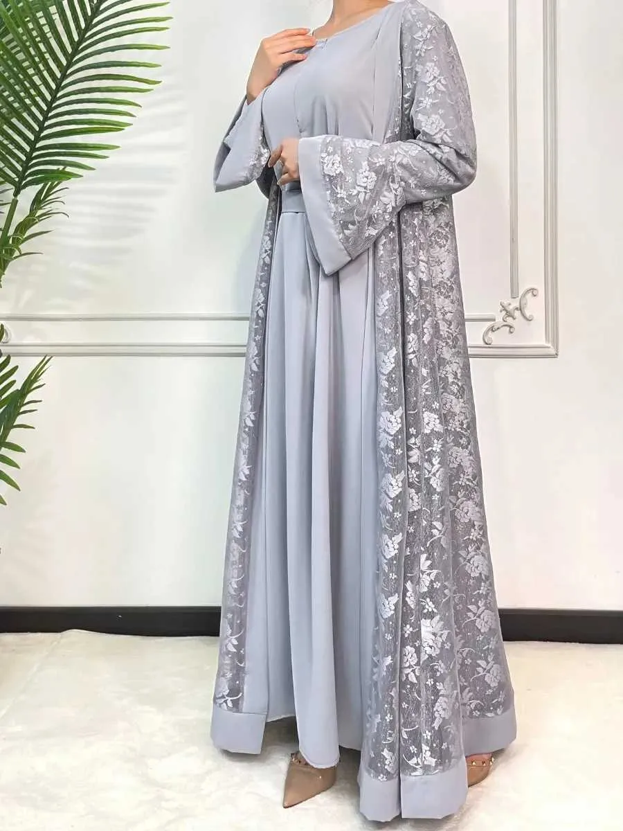 lace top dress plus size Lace Top Ivory Chiffon Plus Size Wedding Dresses with Long Sleeves US16 / White
