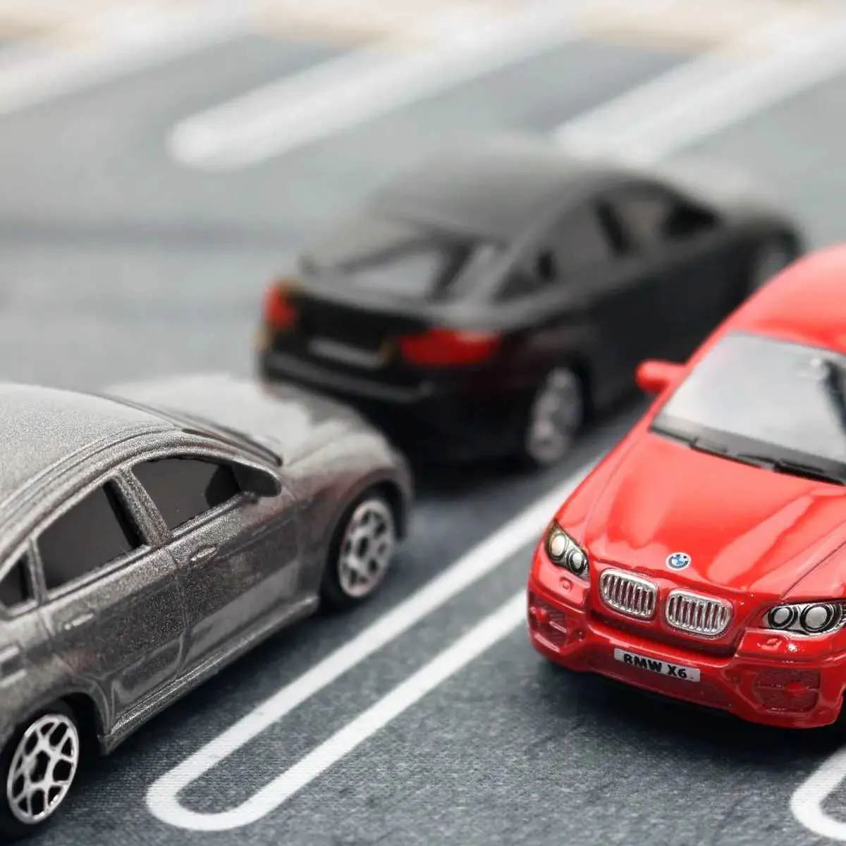 DHgate Diecast Model Cars 1 64 BMW X6 SUV 1 64 Diesel Super Sport Toy Car Model 3 Hot Wheels Mini Alloy Metal Gift for Children Kid Match Box WX Toys Gifts