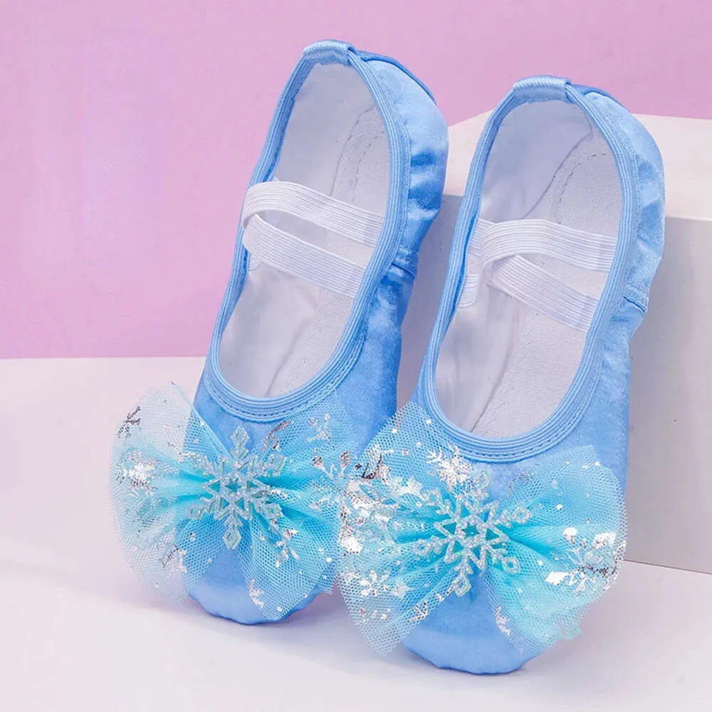 Lovely Princess Dance Soft Soled Ballet Shoe Children Girls Cat Claw Chinese Ballerina Övningar Skor L2405 L2405