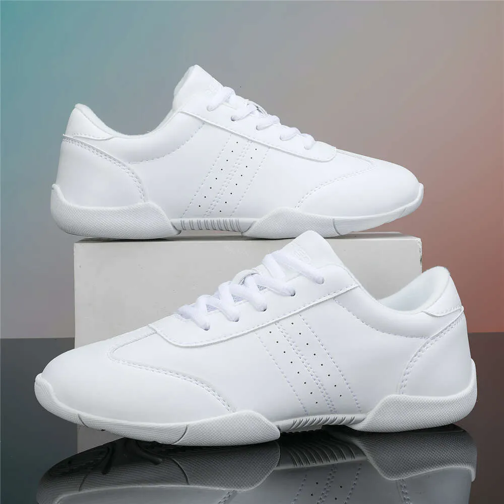 BAXINIER White Cheerleading Sneakers For Girls And Women Athletic Mens Baseball Coaching Shoes For Dance Tennis And Running Youth Shool Walking Shoes L2405 L 2405 From Majiaqu 16.05 DHgate.Com