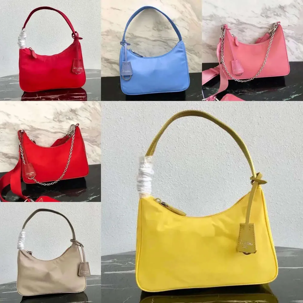 Designer Bag 2005 Hobo Bags Crossbody Purses Sale Luxurys axelväska Handväska Kvinnor Lady High Quality Chain Canvas Fashion Wallet Bag With Box
