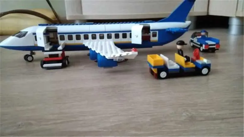 Airbus & Avion Urban Airports Building Blocks Set ... From Cgrfferr, $5 ...