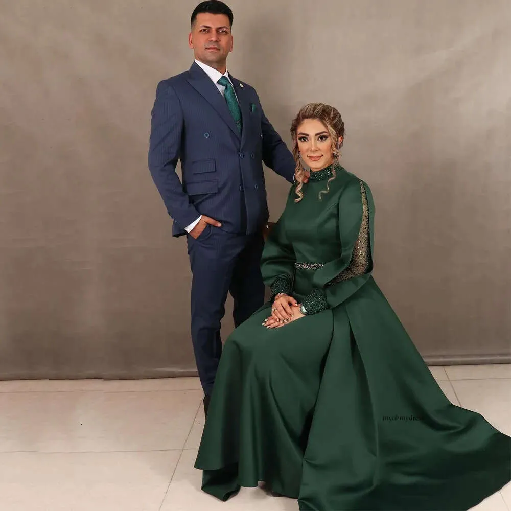 Dark Green Satin Prom Dress A Line Muslim Evening Gown with Beads Sequins Sleeves Belt Moroccan Caftan Style 2024