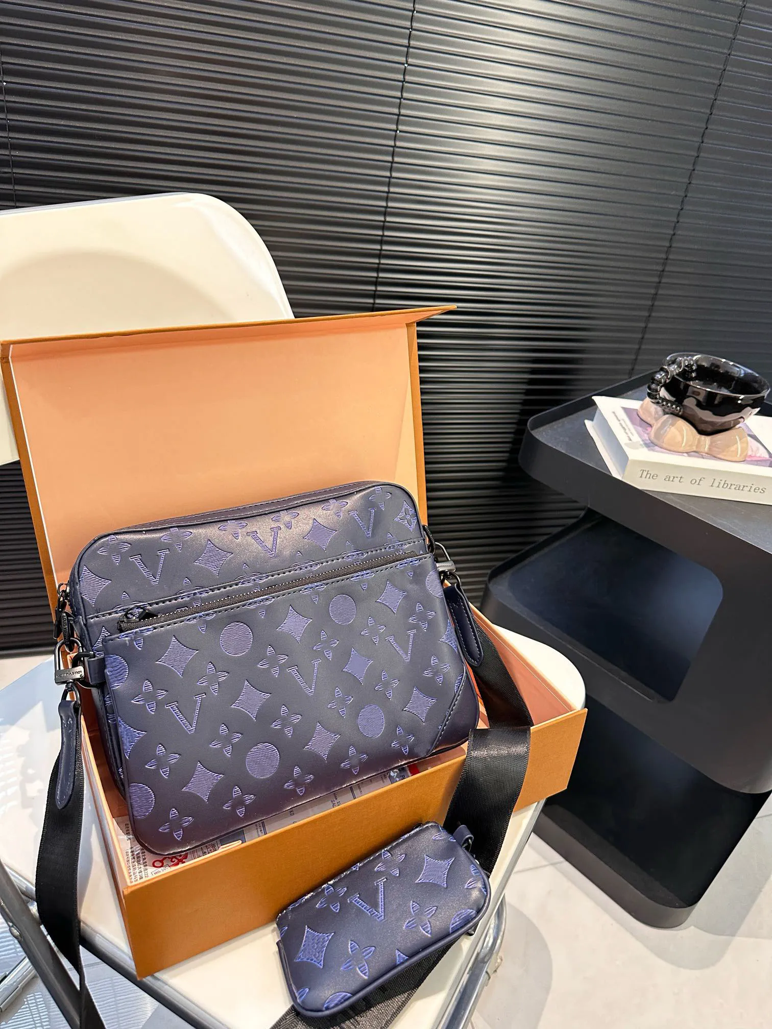 Men's holder bag store