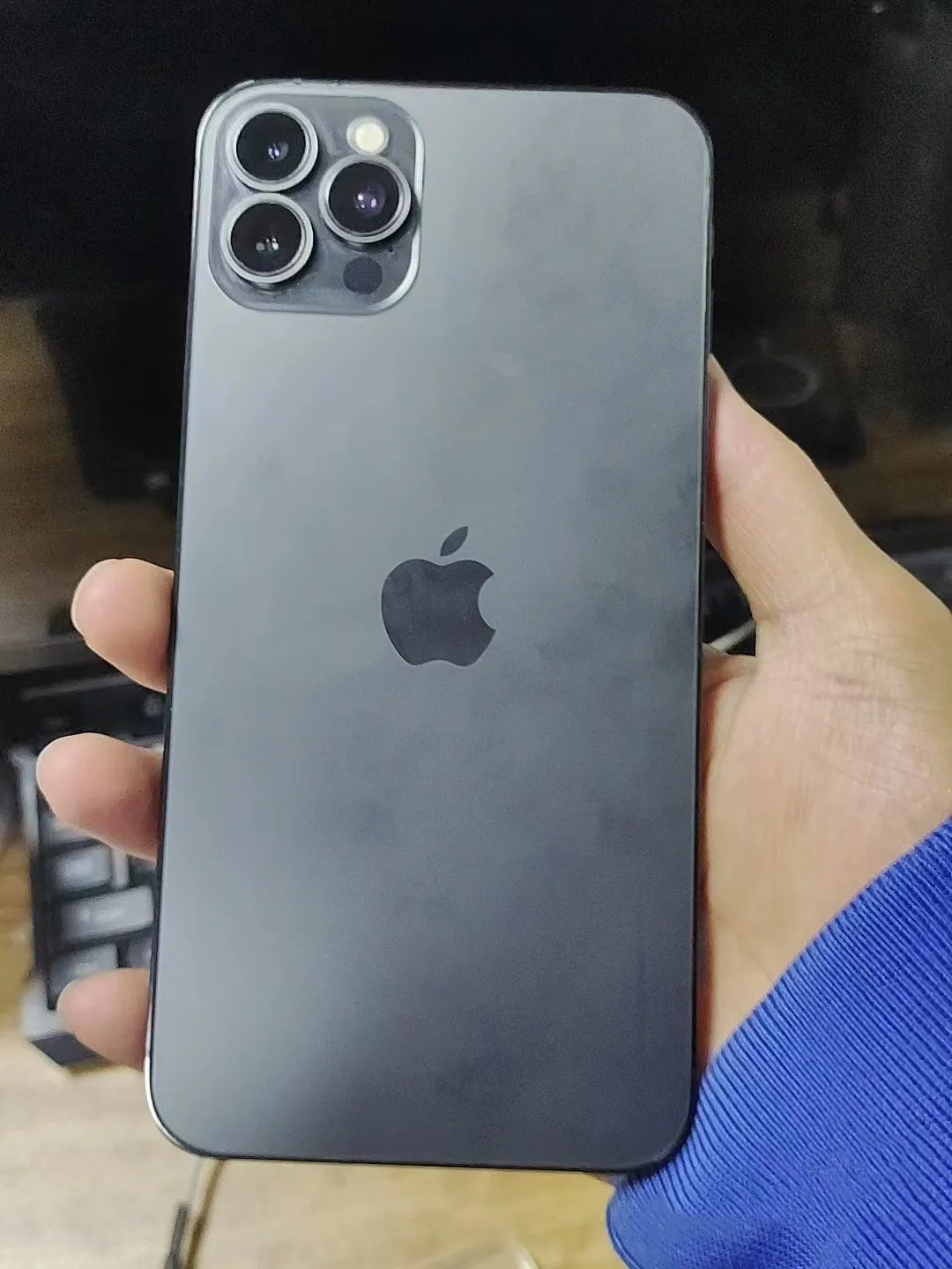 リア iPhone15Pro 128GB. Simフリー iPhone 15 Pro 128GB - ブラックチタニウム - Simフリー 【整備