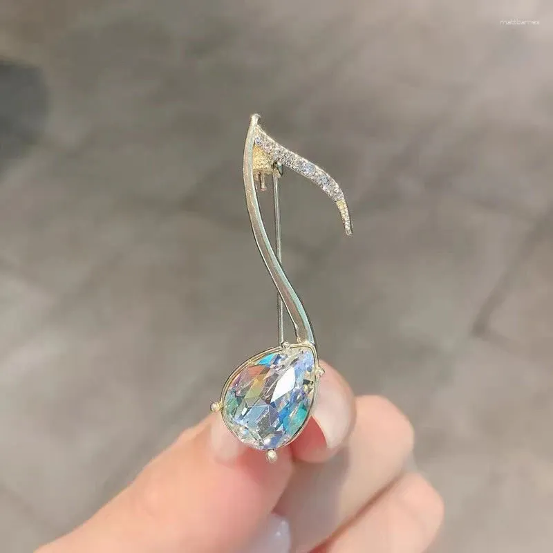 Luxury Crystal Bird Brooch – Carduelis Sinica – Enamel & Rhinestone – Party / Wedding – Unisex