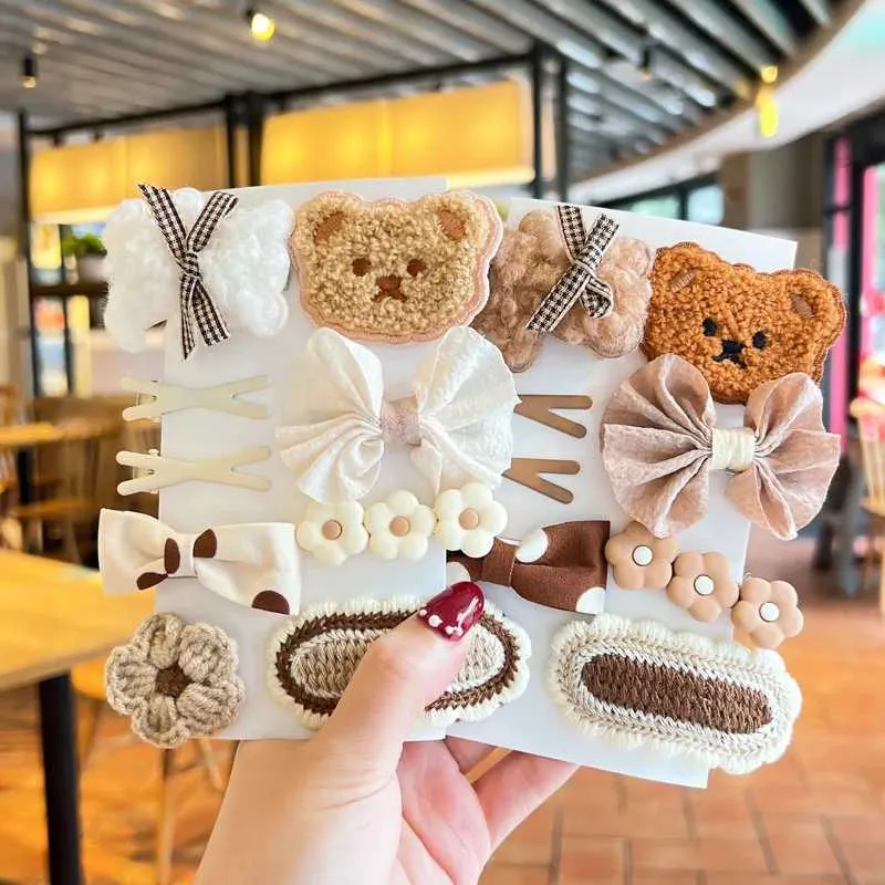 Hair Accessories 9-piece Set Cartoon Baby Girl Hair Clips  display picture 1