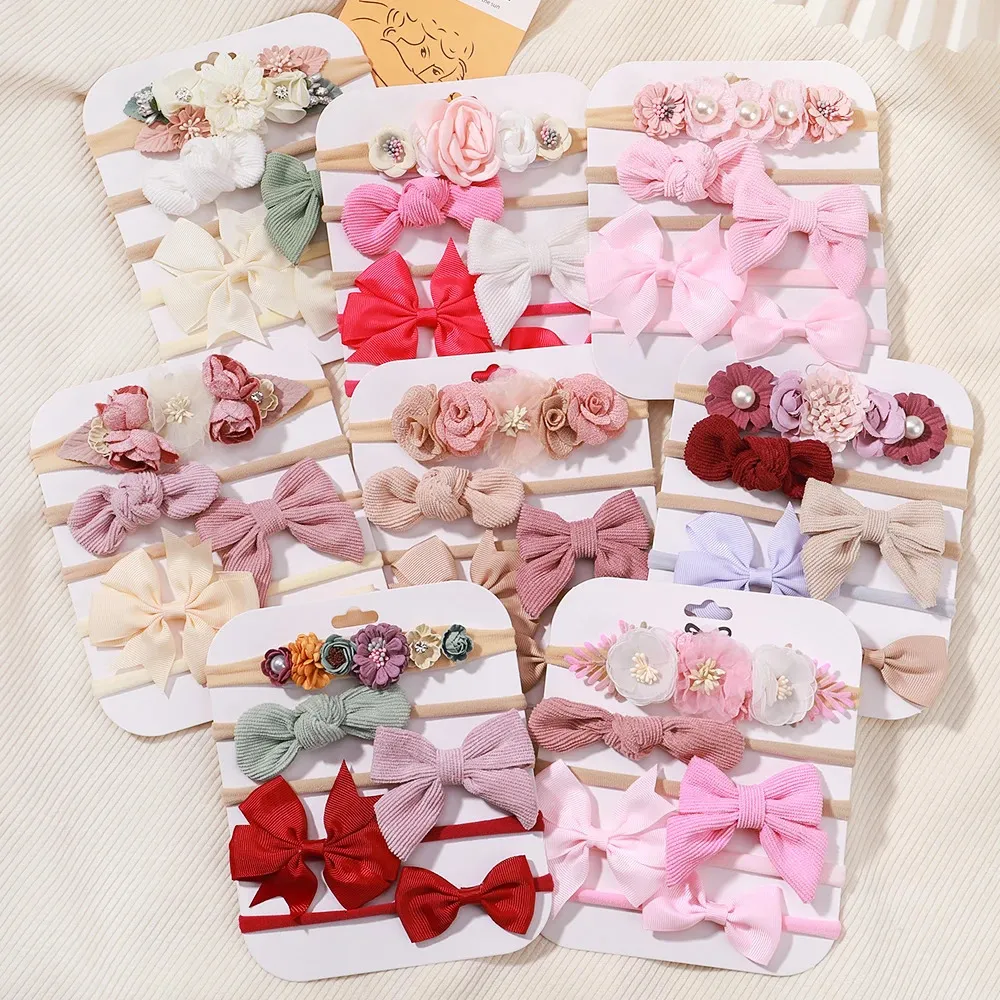 Girl 3Pcs/Set Lace Flower Baby Girl Headband Socks Set Crown Bows Newborn Hairband Headbands For Girls Turban Baby Hair Accessories U2013 Buy The Best Products In The Online Store Baby Headbands - Foto 6