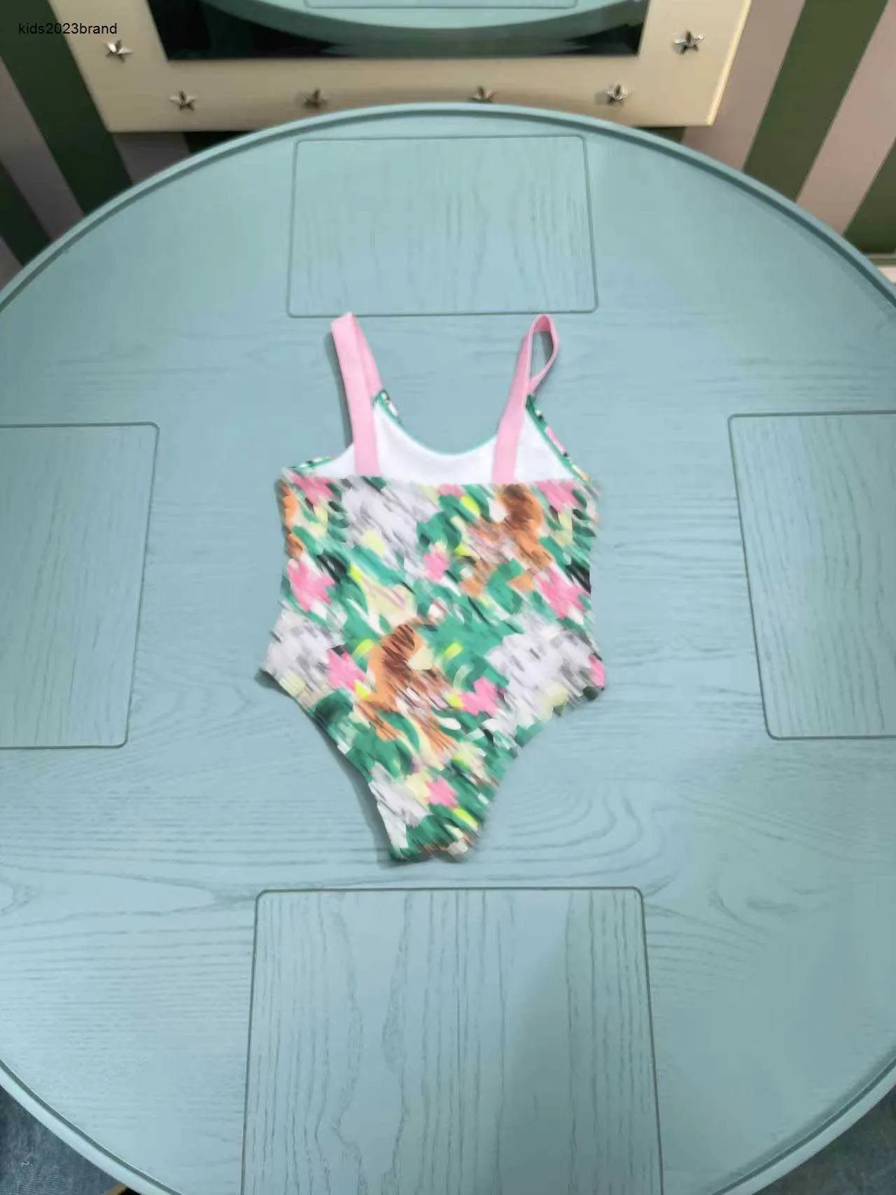 Neue Mädchen Badebekleidung Sommer Kinder Beach Bikinis Größe 80-130 cm Tiermuster Druck Kinder One-Pieces Badeanzug Designer Kinder Swimwears 24may