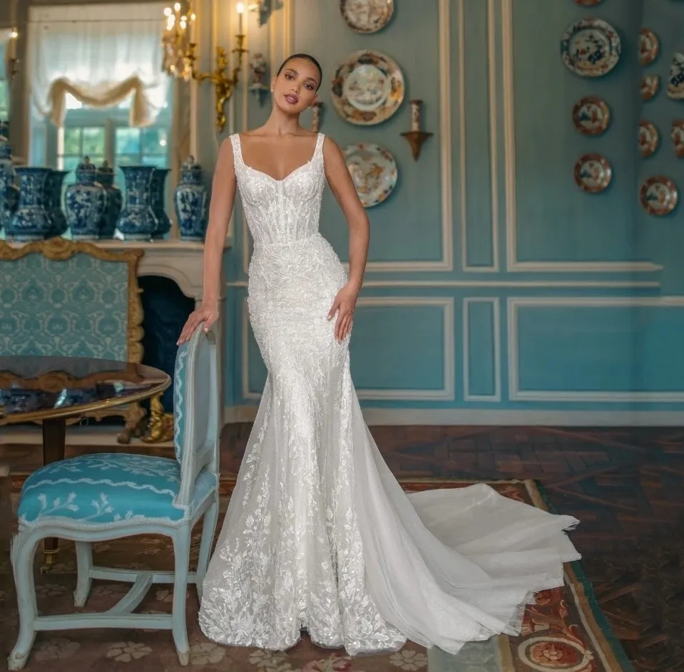Elegant Tulle V-neck Neckline Mermaid Wedding Dress With Beaded Lace Appliques Elegant Tulle V-neck Neckline Mermaid Wedding Dress With Beaded Lace Appliques