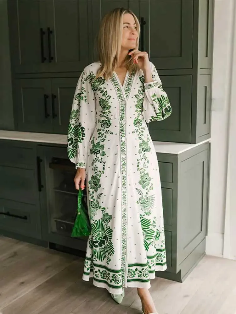 chinese dress ladies Best Holiday Dresses on Amazon 2021: Shop Dundas, Vince, and More main image 0