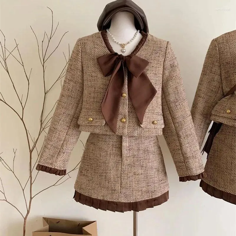 Tweed suit vintage hot sale