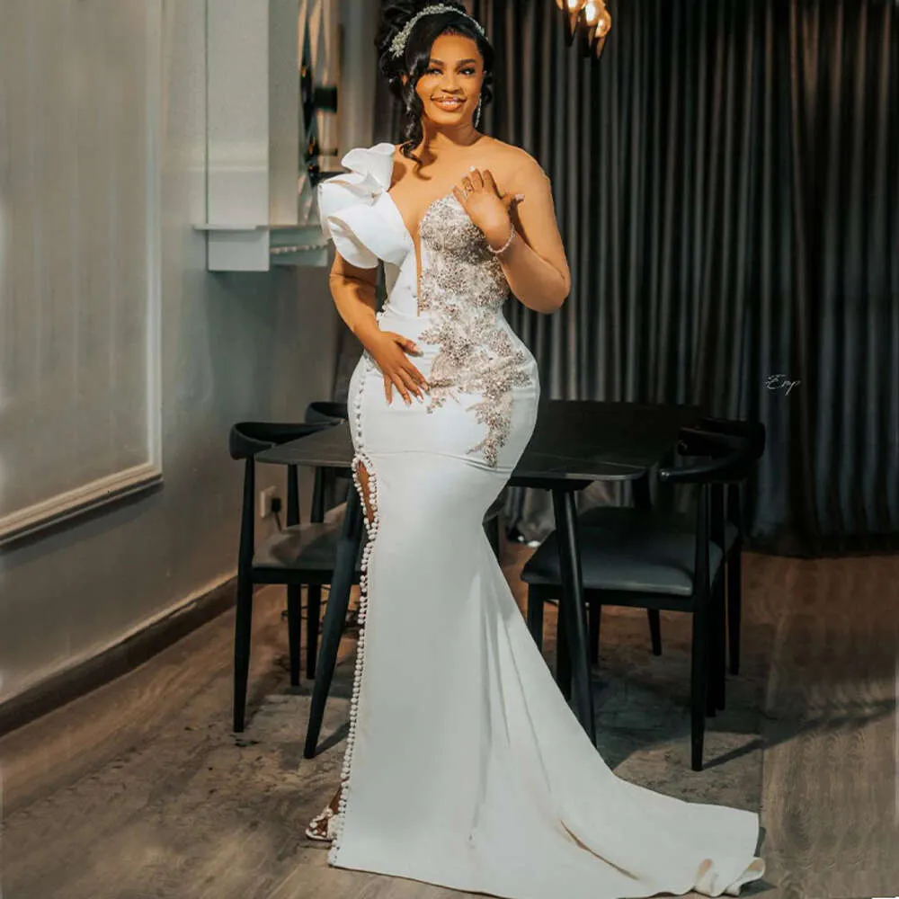 Nigeria Rhintone Mermaid Drs For Bride Sheer Neck Long Sleeve Side Split  Ruffl Button Wedding Reception Gowns 0518