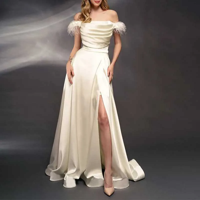 Luxurious Satin Sweetheart Evening Gown with Off-Shoulder Feather