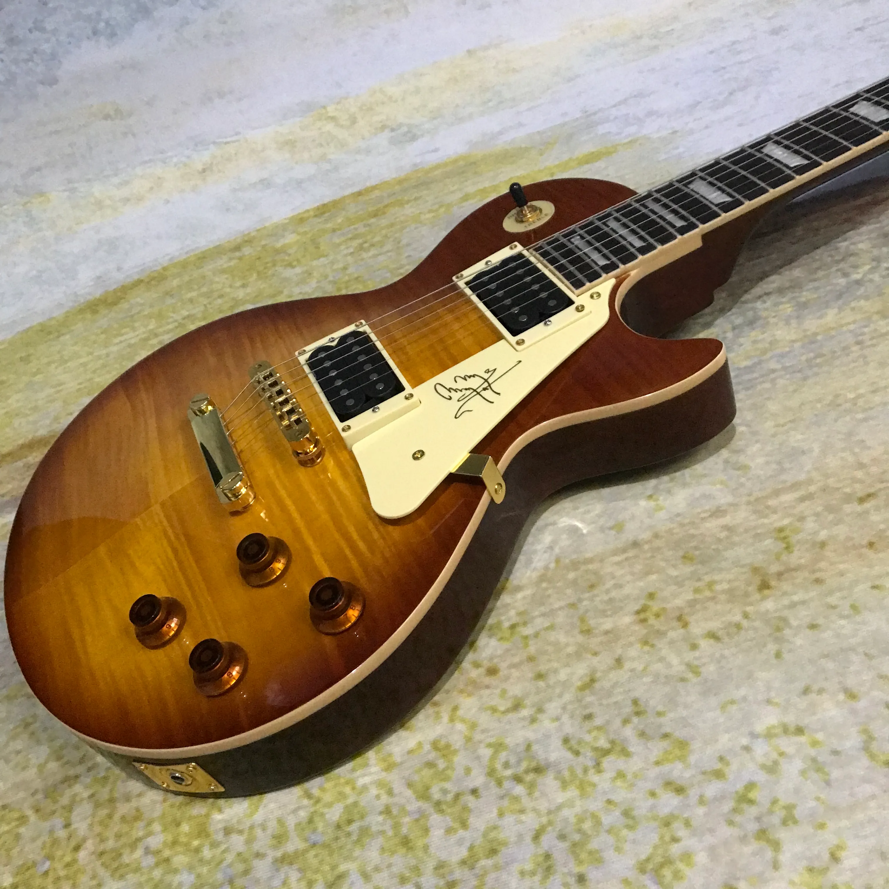 Jimmy page signature guitar 2025