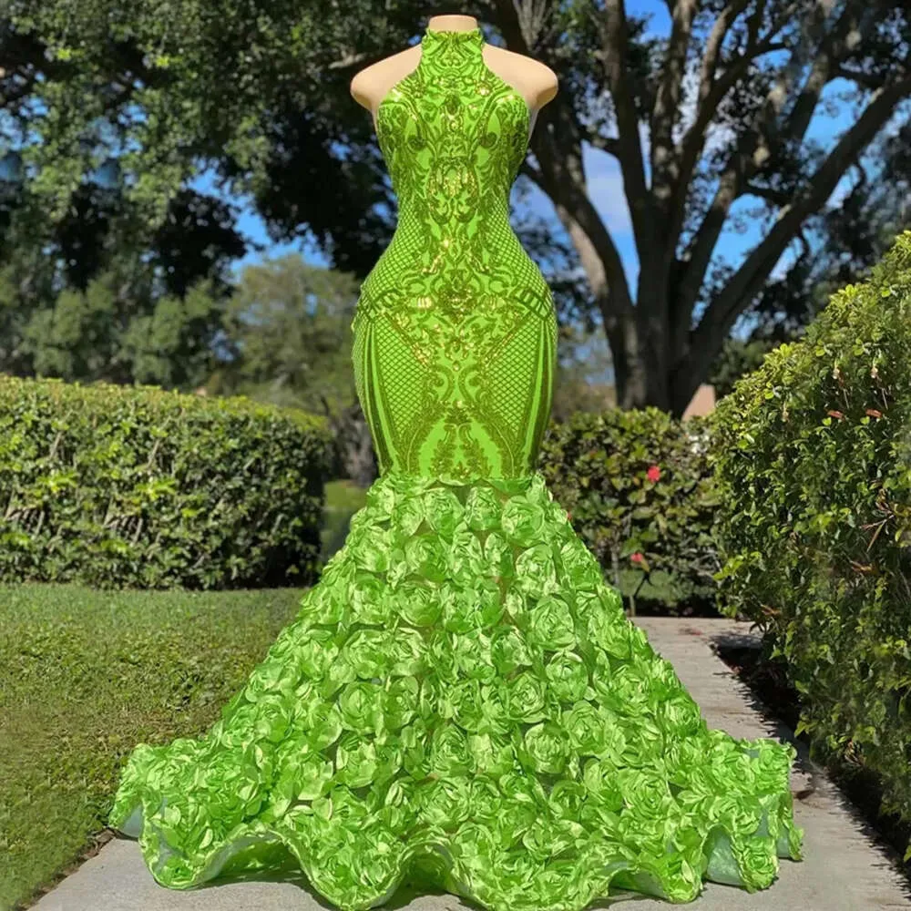 Green Lace Mermaid Prom Dress with Sweep Train and Hollow Back for Petite Body Shapes from Dhgate Prom Dresses - price 473.27 Green Lace Mermaid Prom Dress with Sweep Train and Hollow Back for Petite Body Shapes from Dhgate Prom Dresses - price 473.27
