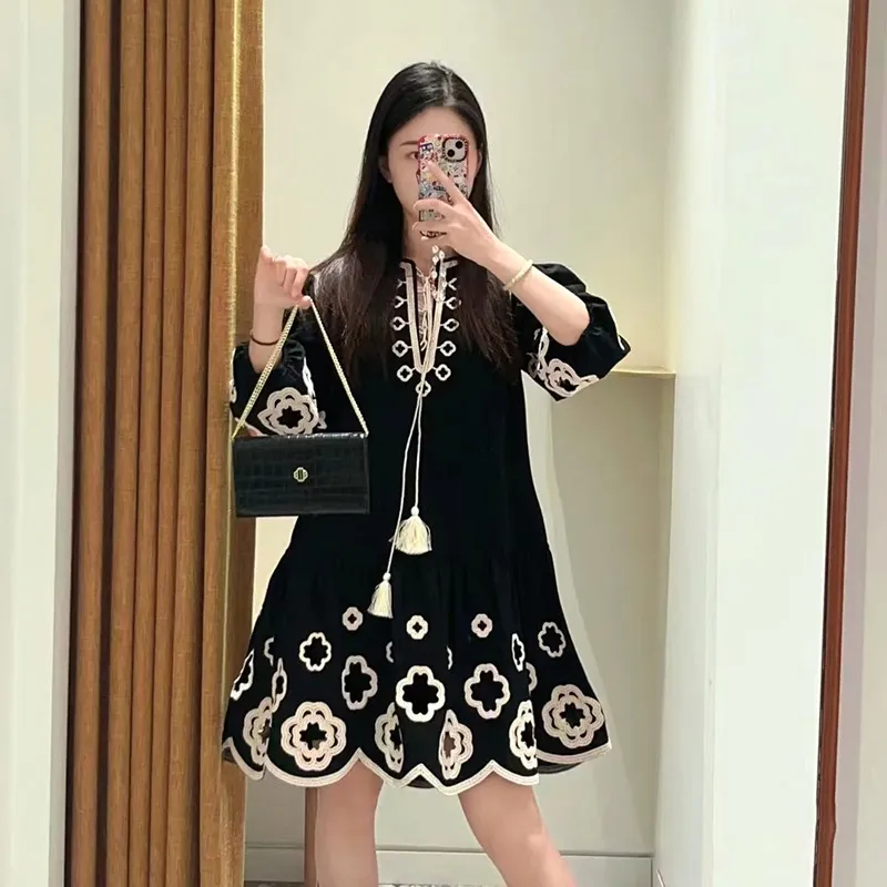 Summer V-Neck Black Flower Embroidered Mini Dress with Hollow Out Pattern  from Dhgate Basic & Casual Dresses - price 107.93