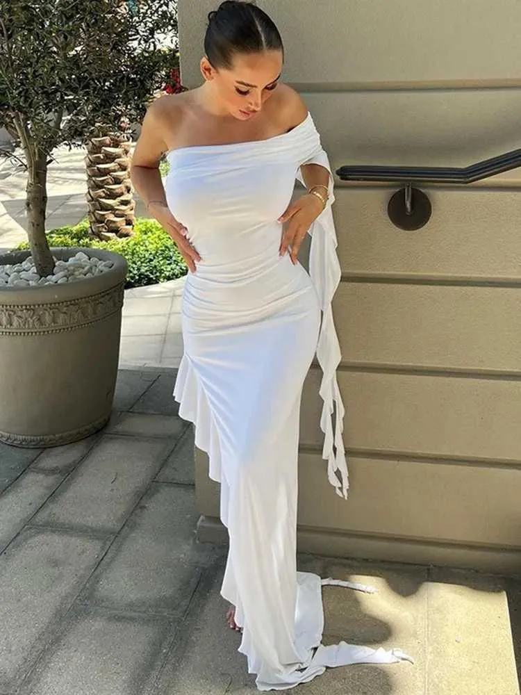 One Shoulder Ruffle Maxi Dress with Empire Waist and Slash Neck, Mid-Calf Length, Polyester Puff Sleeve Dress for Winter from Dhgate Runway Dresses - price 8.48 One Shoulder Ruffle Maxi Dress with Empire Waist and Slash Neck, Mid-Calf Length, Polyester Puff Sleeve Dress for Winter from Dhgate Runway Dresses - price 8.48