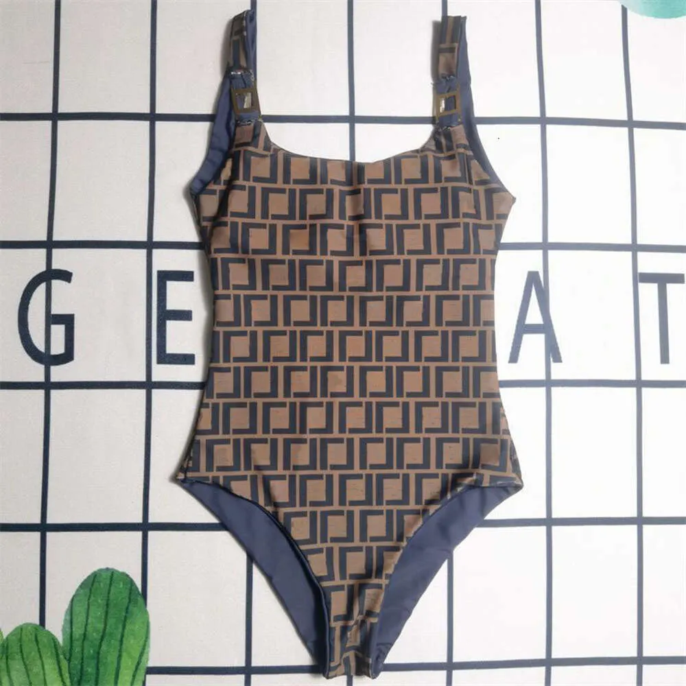 Дизайнер купальников купание костюмы женщины Печать печати секс -металлическая пряжка сексуальная погреба