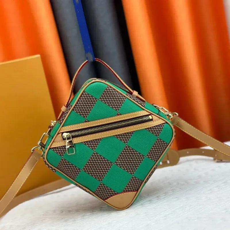 Mercado Bolso Cuadros Balenciaga Bolsa De Mensajería De Cuero De