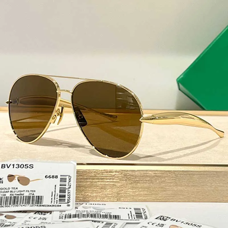 BV1305S Gold Tea Lens Aviator Eyewear Bottega Veneta Sunglasses BV1305S 002 Shiny Gold - eye-oo.com main image 4