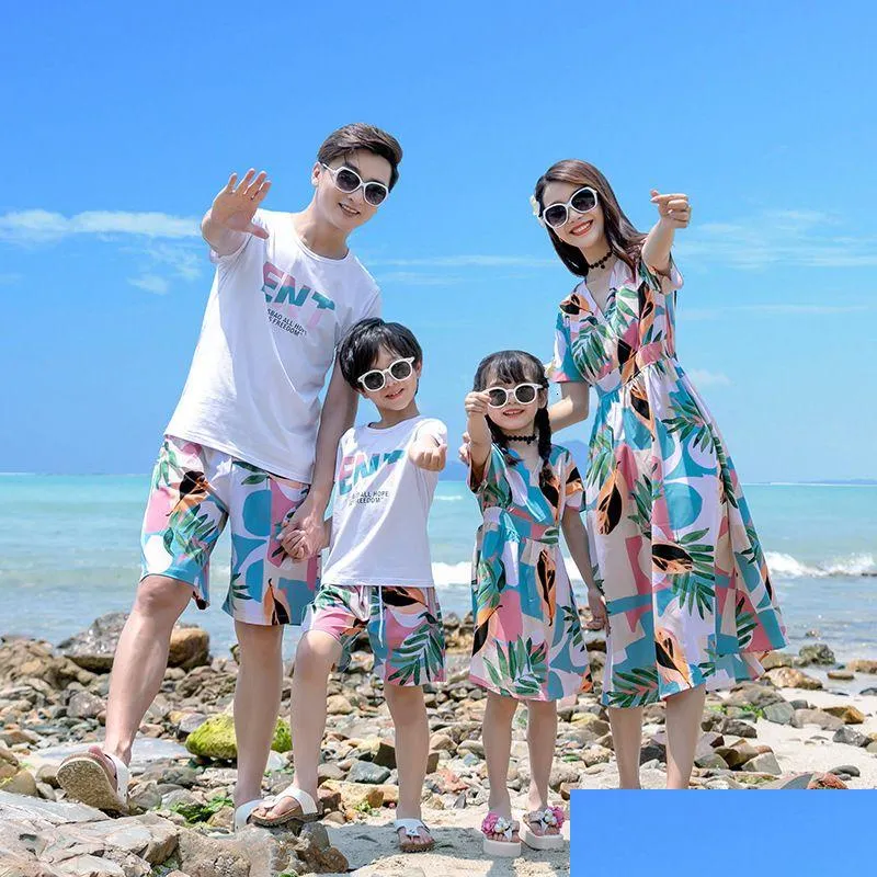 Matching outfits for mom daughter and son sales