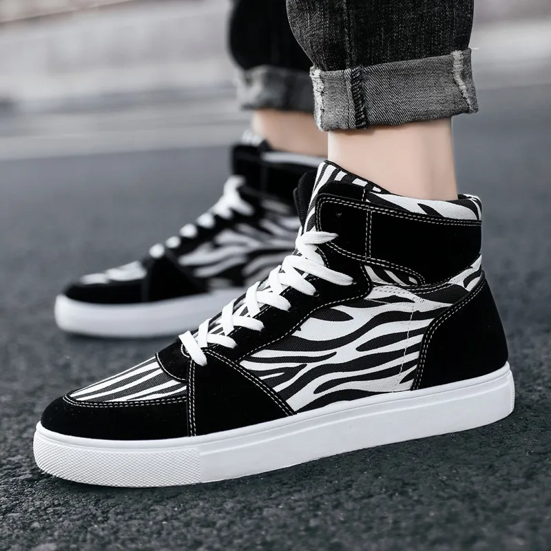 Fashion Zebra Men Boots Chaussures De Createurs Vintage High Quality Sports Boot De Sport Noir Blanc Gris Gris 39 47 Pour Male Du 30 33 DHgate