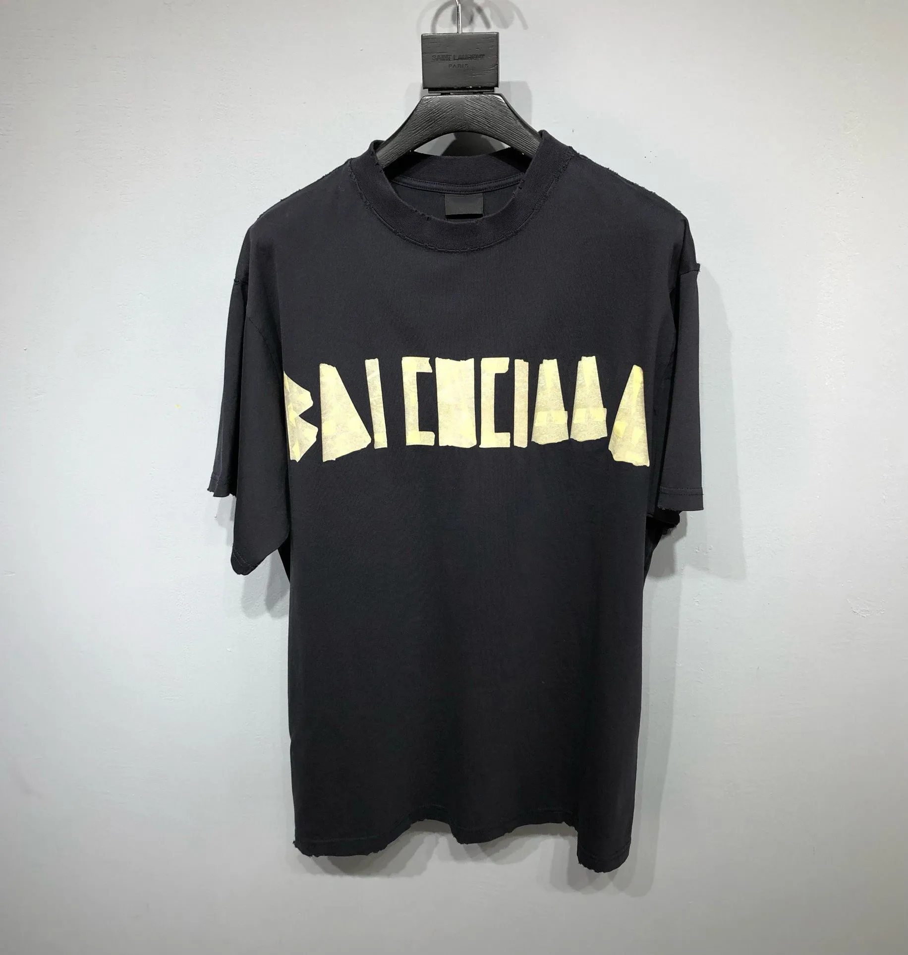 【送料無料】 Plus Printed And Embroidered Mens Size Tee Classic Cotton 標本