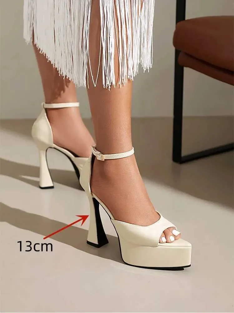 Platform heels for work shop