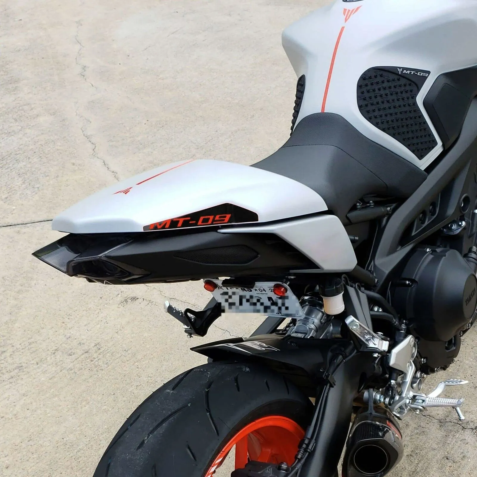 Rear fairing motorcycle clearance