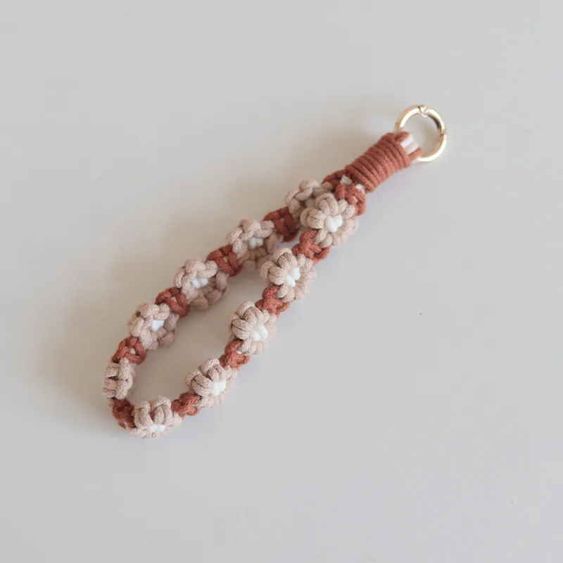 Boho Macrame Keychain Wristlet – Handmade Daisy Weave Keyring Bracelet For Women