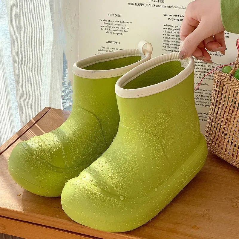 Cute summer rain shoes top