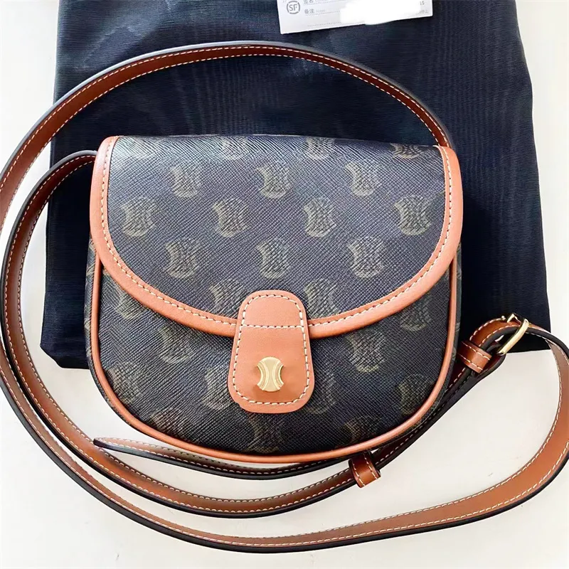 Luxurys designers väskor tonåring triomfer besatt tote kvinnors axel sadel väska remmar mens handväska mode slät läder koppling satchel klassisk klaff crossbody väska