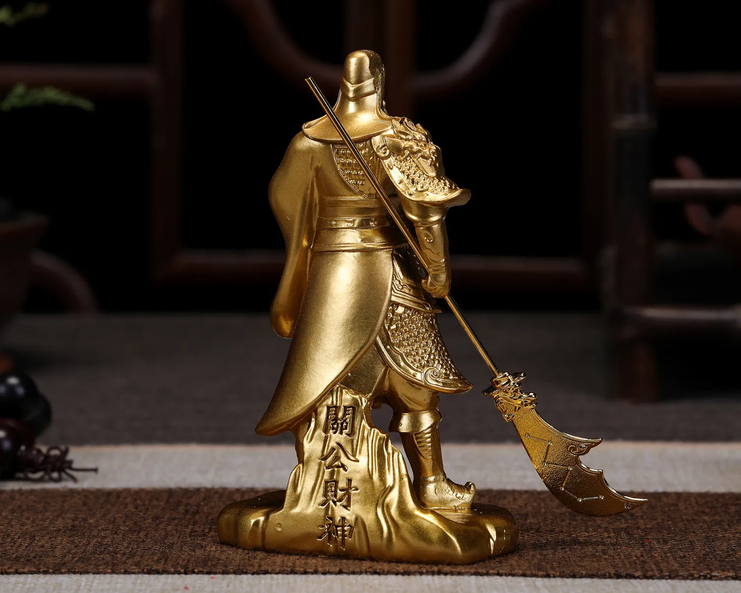 Guan Yu Statue Martial God of Wealth Resin Figurine for Home