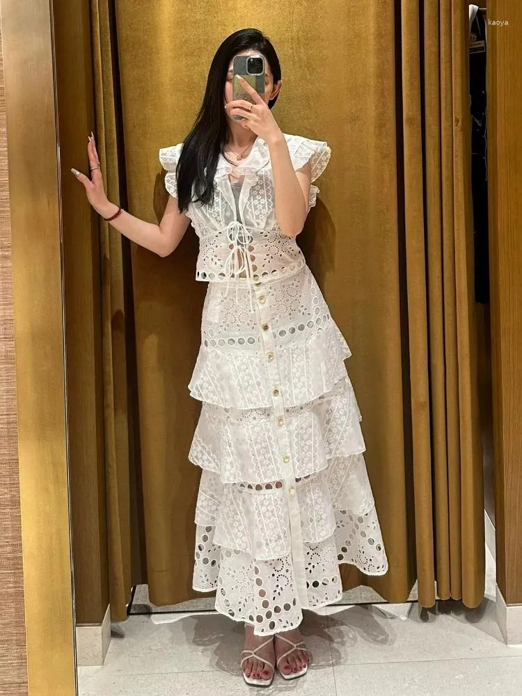 White lace a line skirt 2025